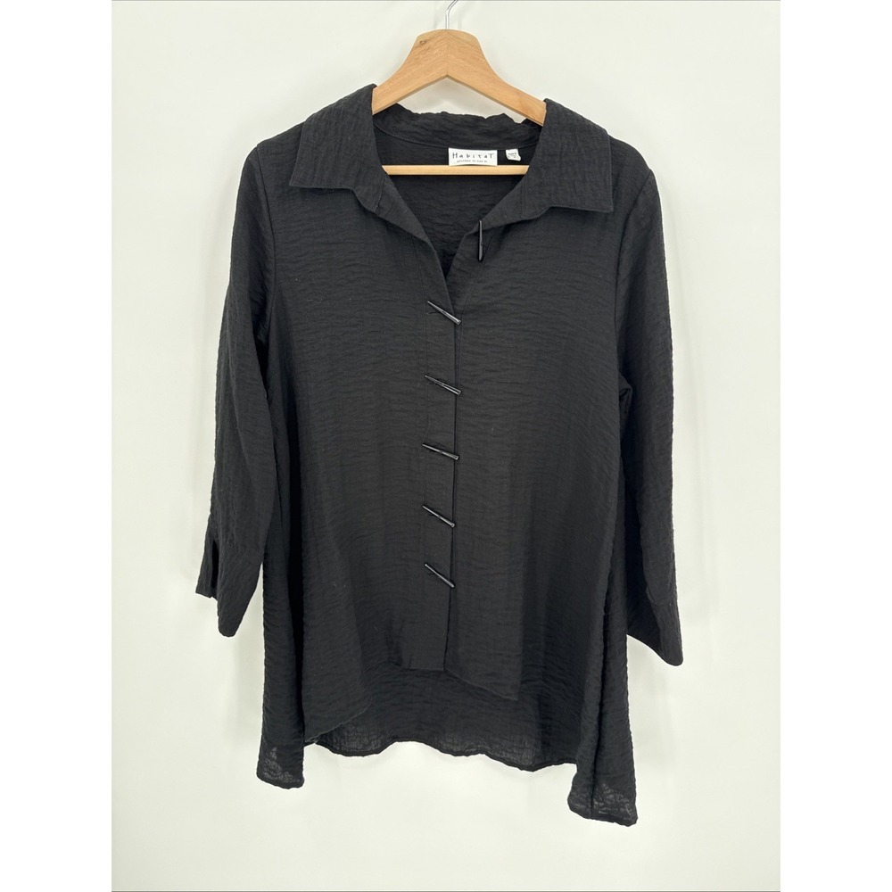 Habitat Womens Black Unique Button Up Short Sleeve Top Size Small Minimalist